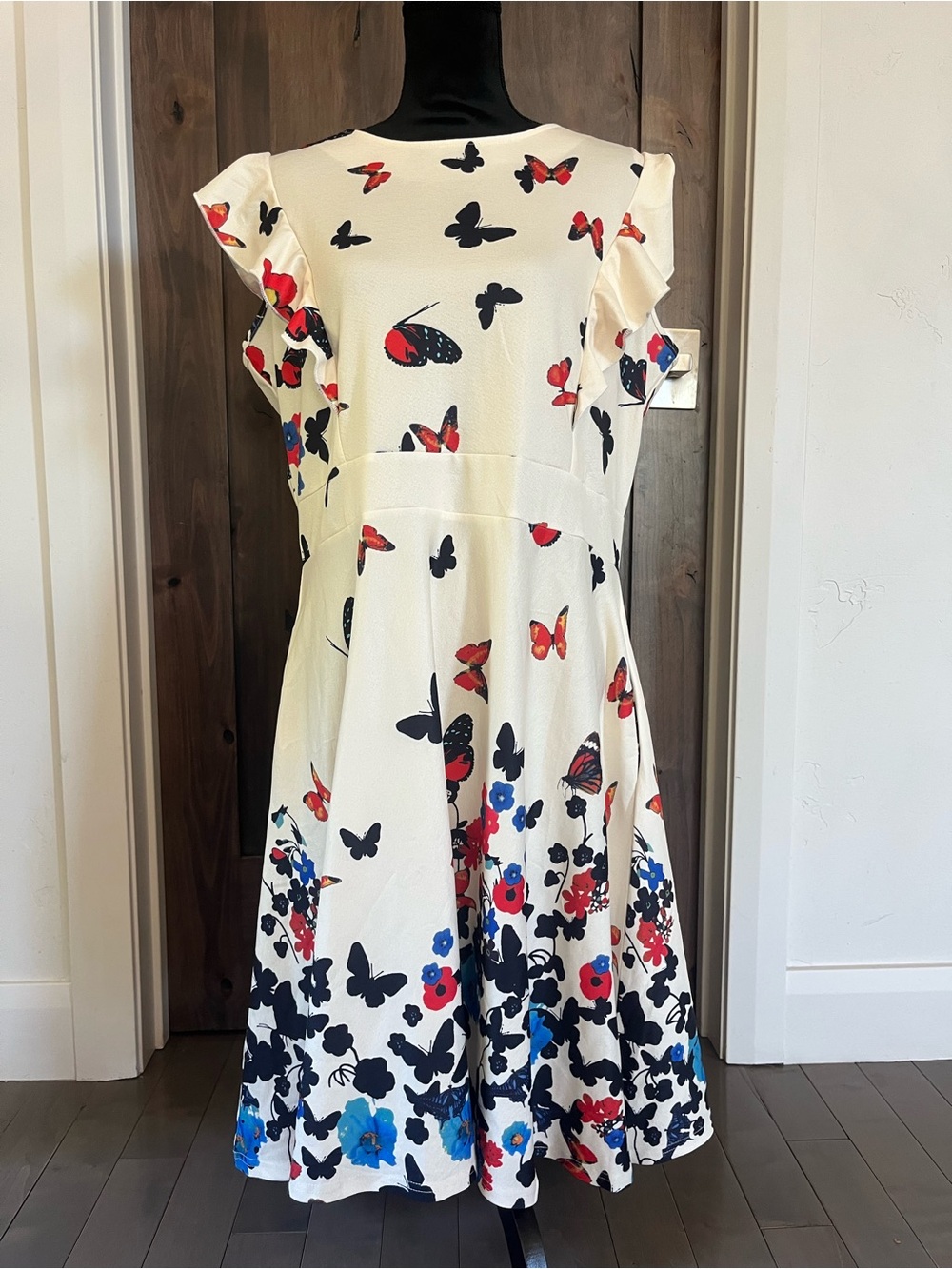 I Hot women’s Cream Butterfly & Floral Fit-and-Flare Dress  2XL NWT